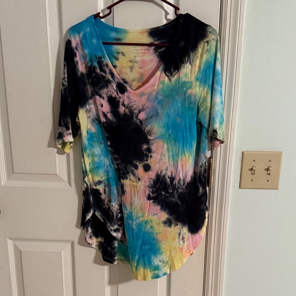 Torrid multicolored tie-dye tunic top